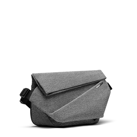 NIID R1 RADIANT MEGA SLING ブラック　ボディバック　黒 Radiant R1 Mega Urban Sling Bag – NIID