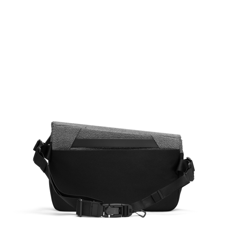 【ほぼ新品】NIID Radiant Mega Sling  Black Amazon.com: NIID Radiant Mega Sling Bag for Switch 2
